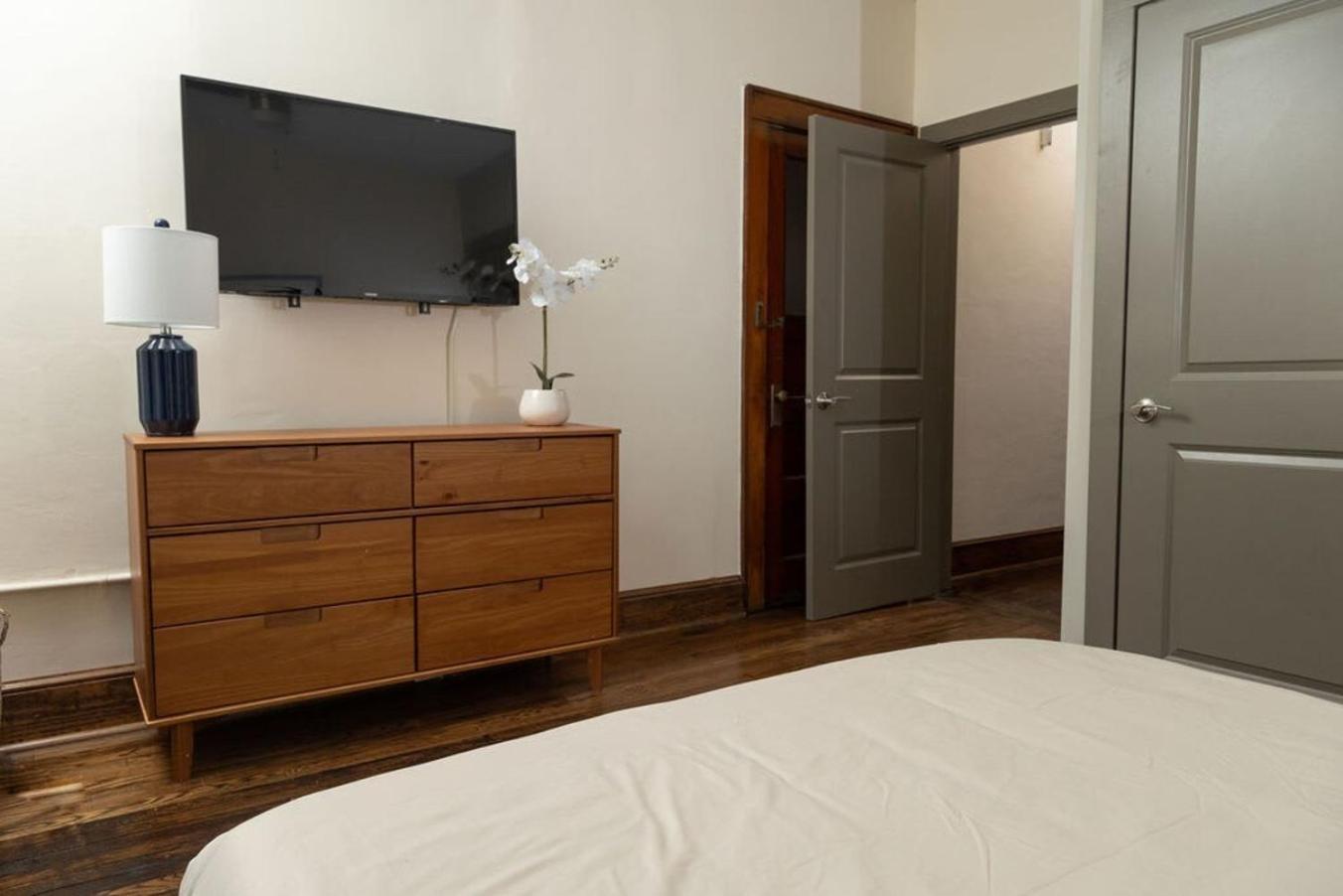 로아노크 Luxury Multi-Unit Historic Building Near Downtown 아파트 외부 사진